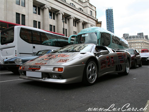 Lamborghini Diablo VT Roadster Londres 500x375 78kB 