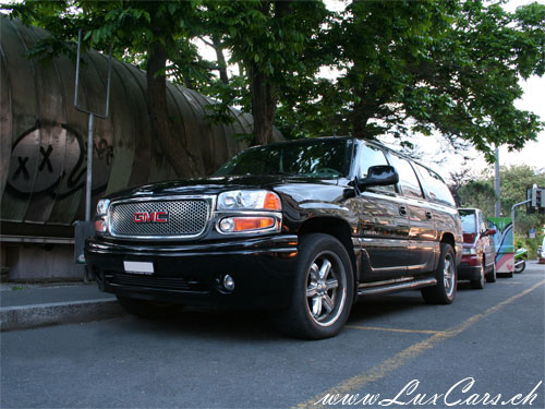 GMC Yukon Denali XL