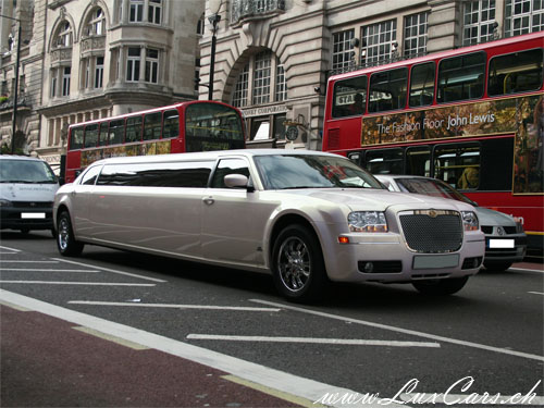 Chrysler 300C Limousine