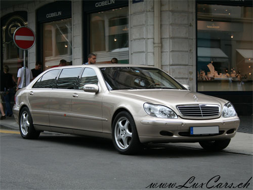 Mercedes S600 Limousine