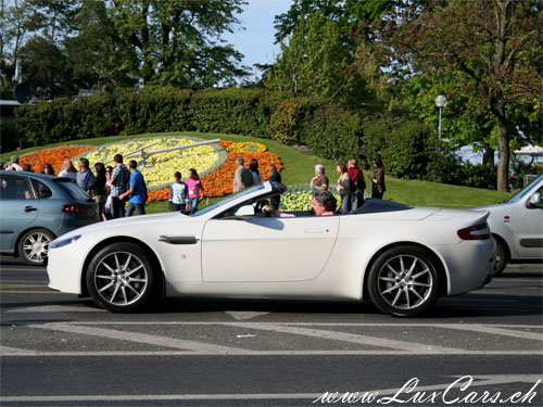 Aston Martin V8 Vantage Roadster