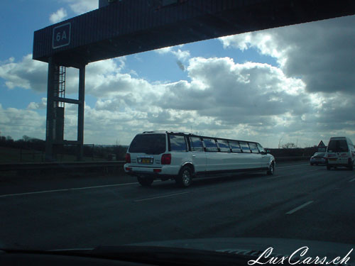 Lincoln Navigator Limousine