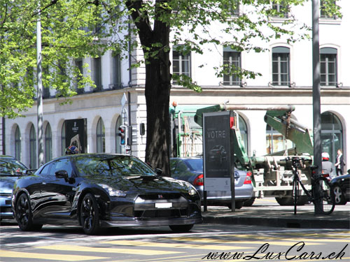 Nissan GT-R