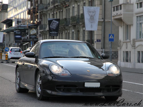 Porsche Carrera 4