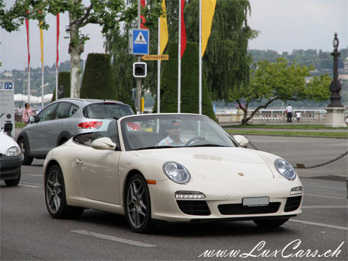 Porsche Carrera 4 Cabriolet