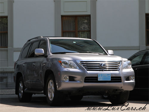Lexus LX