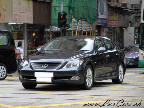 Lexus LS