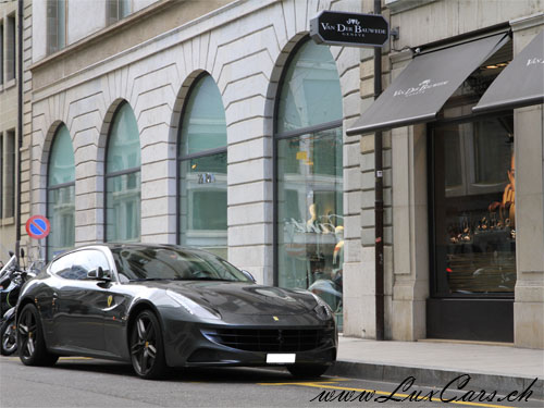 Ferrari FF