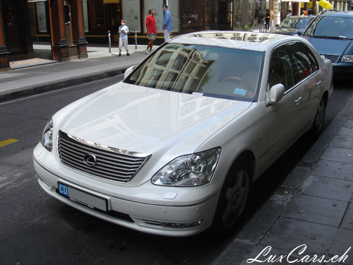 Lexus LS 430