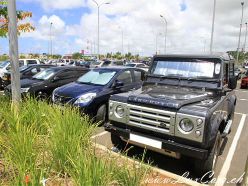 Land Rover Defender 90