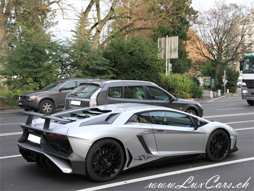 Lamborghini Aventador LP750-4 Superveloce SV
