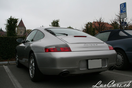 Porsche Carrera 4