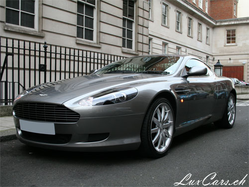 Aston Martin DB9