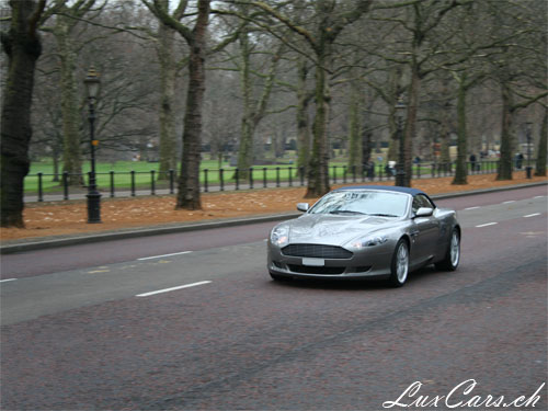 Aston Martin DB9