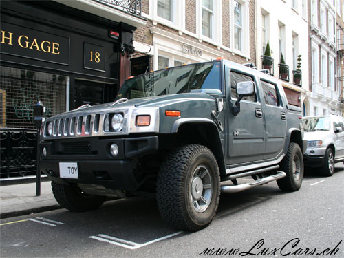 Hummer H2 SUT