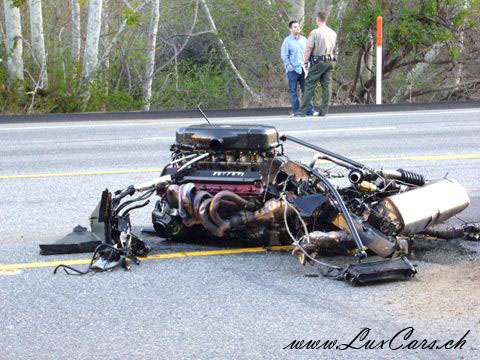 Auto Racing Crash on My Tv Moments   Crash Voiture De Luxe